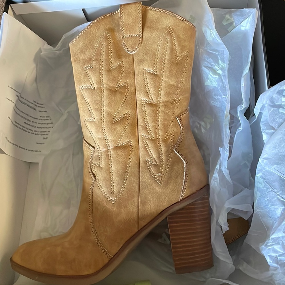 Mia Raylyn boots